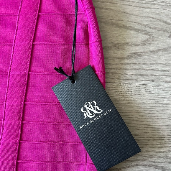 NWT Hot Pink Rock and Republic Pencil Skirt - Picture 2 of 5